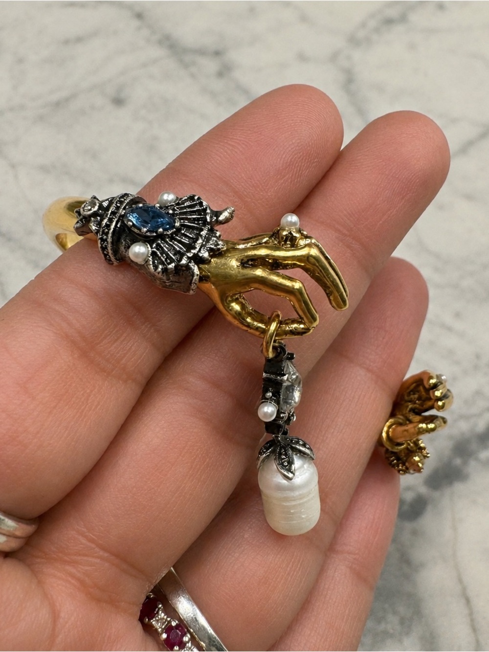 Alexander McQueen Gilt Pearl and Skull Bangle - Picture 3 of 3
